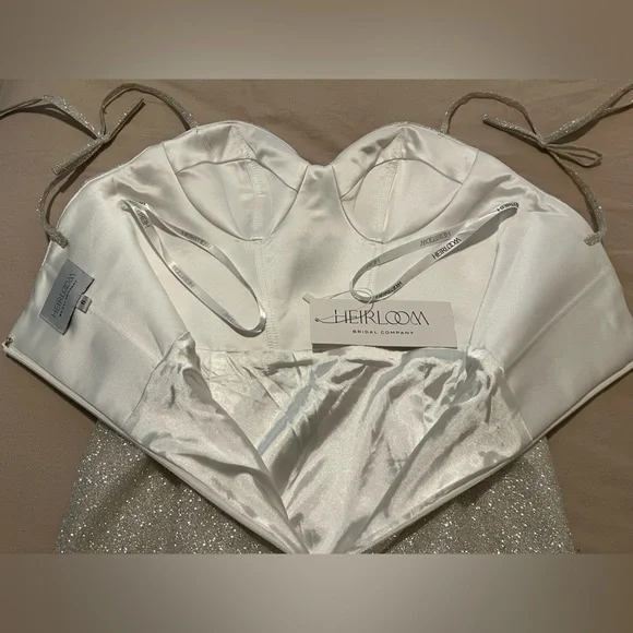 NWT Heirloom Bridal Company
HAZEL Mini Dress / Reception Dress - Picture 3 of 10